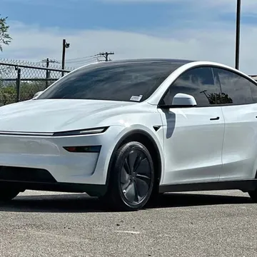 2026 Tesla Model Y Long Range