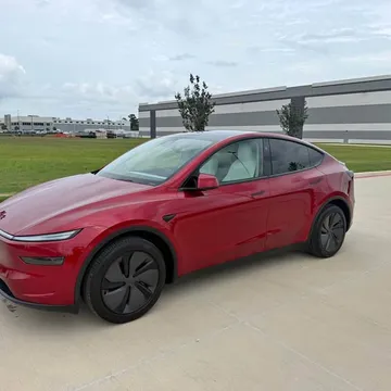 2026 Tesla Model Y Long Range