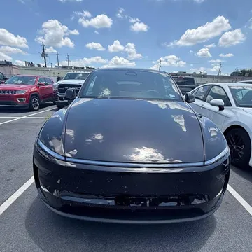 2026 Tesla Model Y Long Range Sport Utility 4D