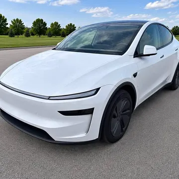 2026 Tesla Model Y Long Range