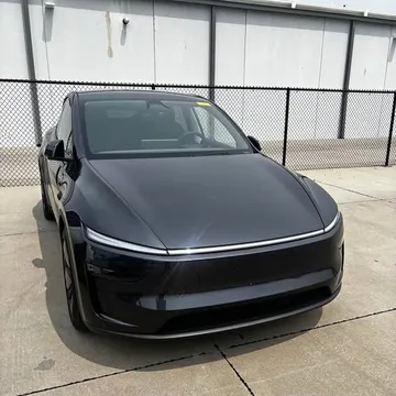 2026 Tesla Model Y Long Range Sport Utility 4D