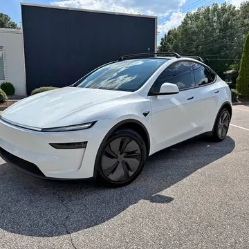 2026 Tesla Model Y Long Range Sport Utility 4D
