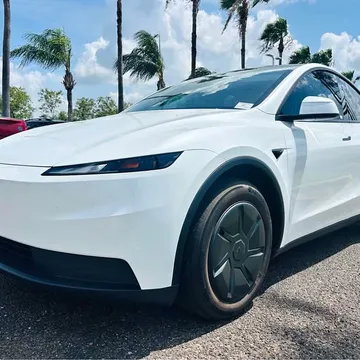 2026 Tesla Model Y Long Range