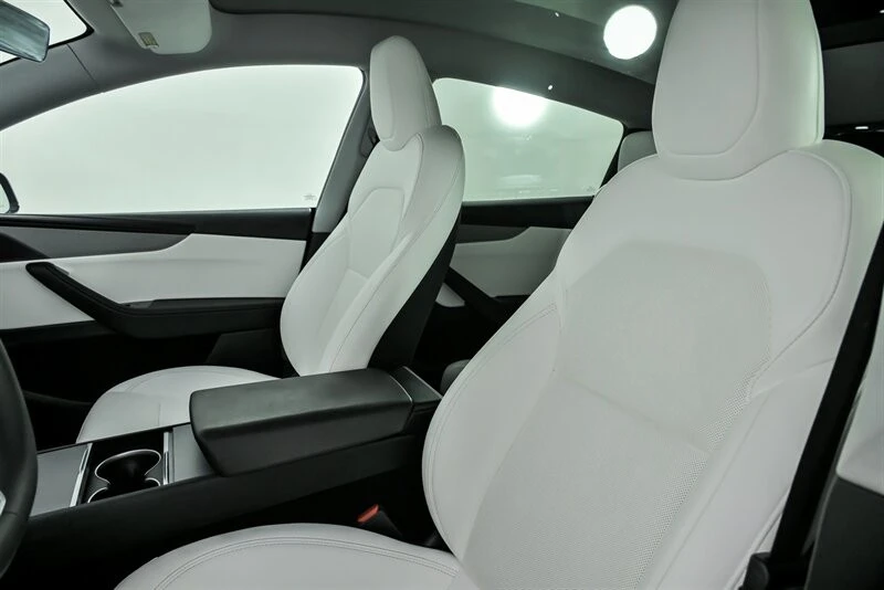 2026 Tesla Model Y - Image 21 of 21