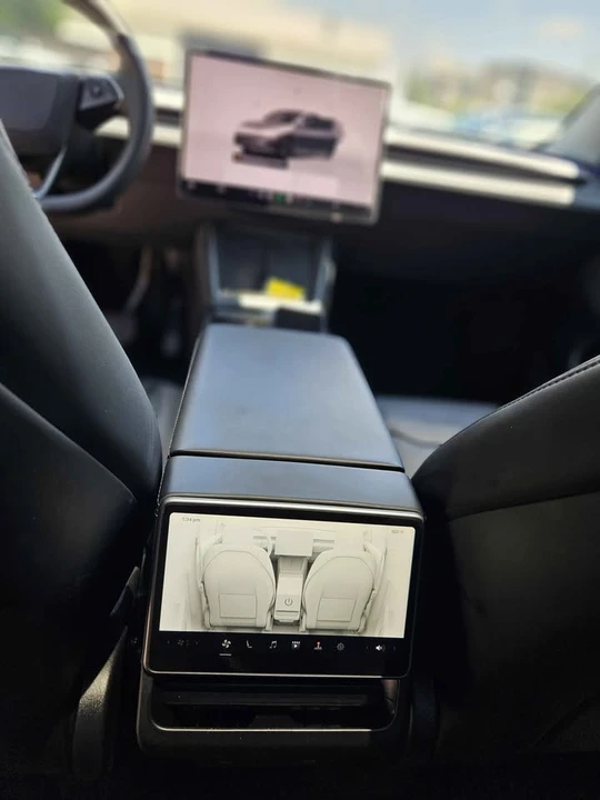 2026 Tesla Model Y - Image 8 of 14