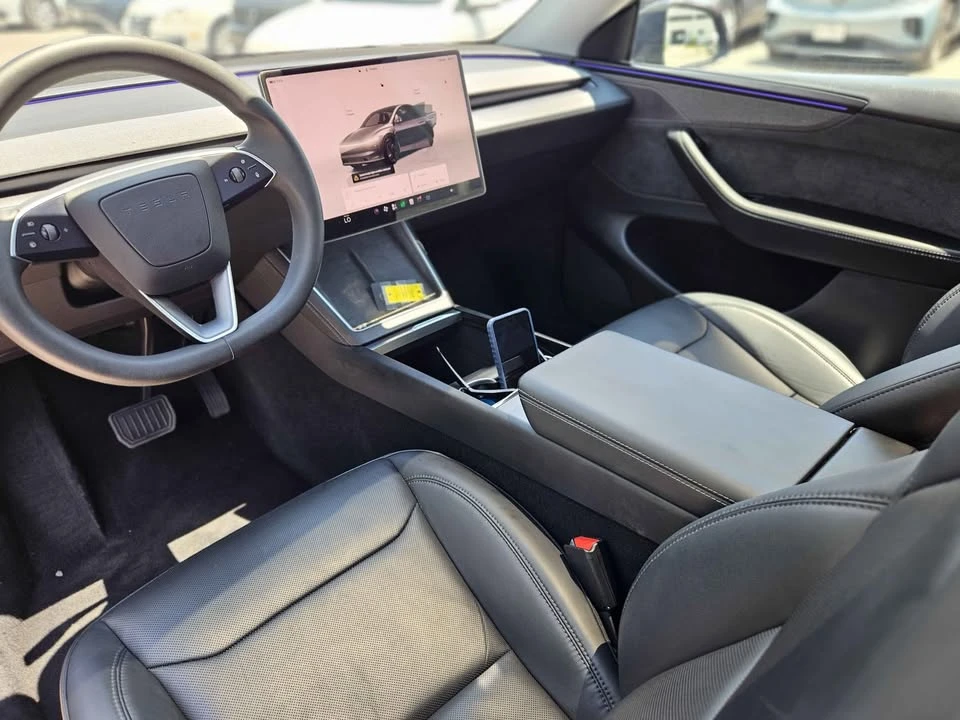 2026 Tesla Model Y - Image 6 of 14