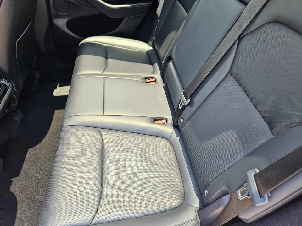 2026 Tesla Model Y - Image 9 of 14