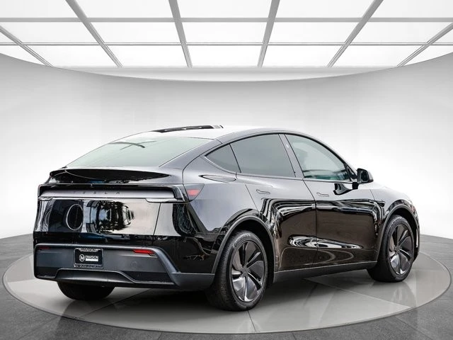2026 Tesla Model Y - Image 4 of 12