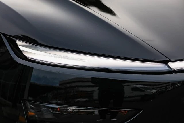 2026 Tesla Model Y - Image 7 of 12
