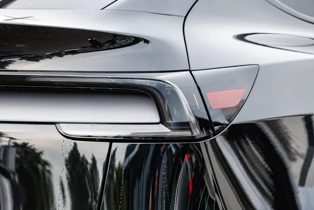 2026 Tesla Model Y - Image 8 of 12