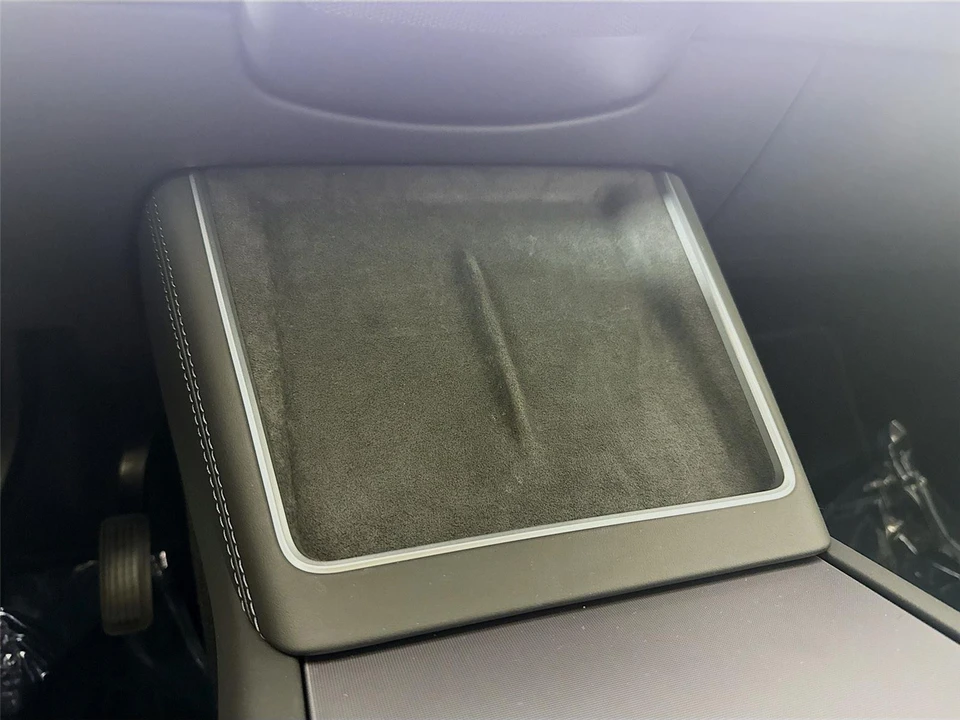 2026 Tesla Model Y - Image 20 of 21