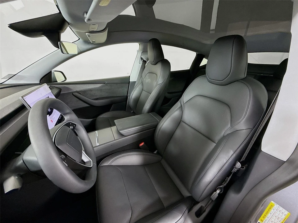 2026 Tesla Model Y - Image 4 of 14