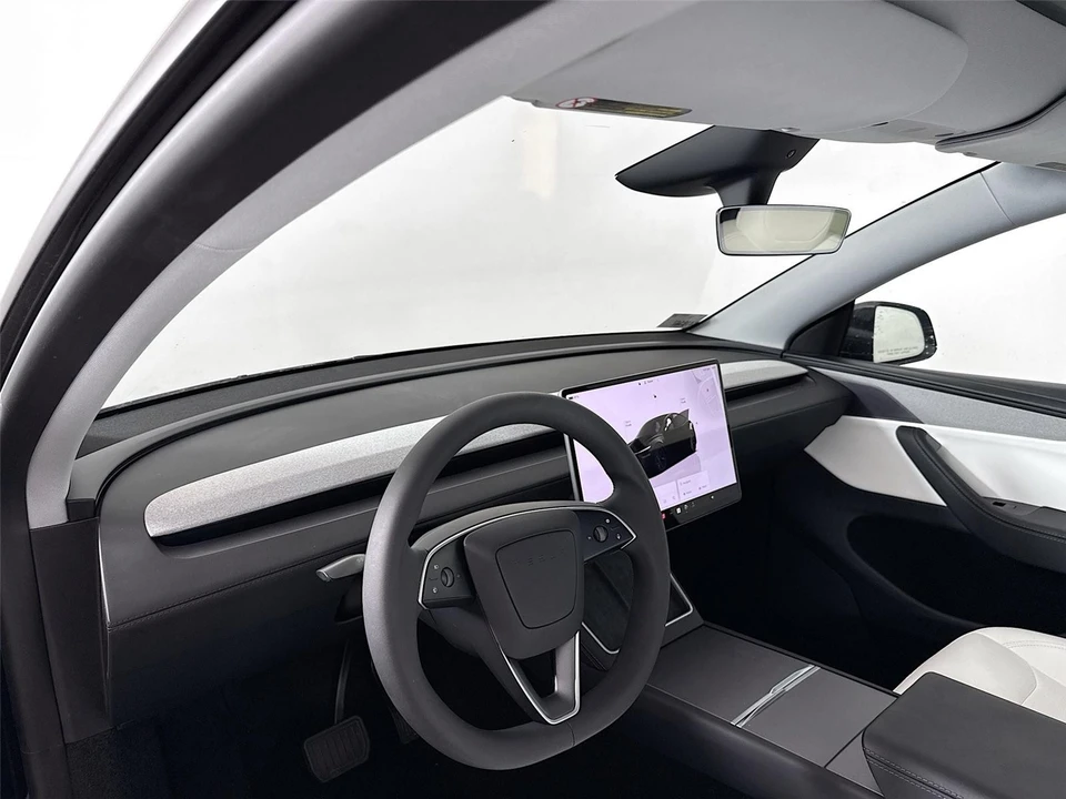 2026 Tesla Model Y - Image 6 of 14