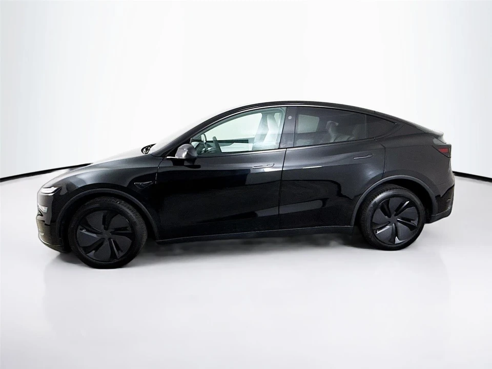 2026 Tesla Model Y - Image 4 of 14