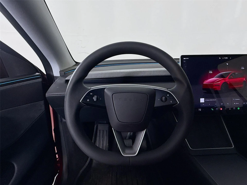 2026 Tesla Model Y - Image 10 of 15