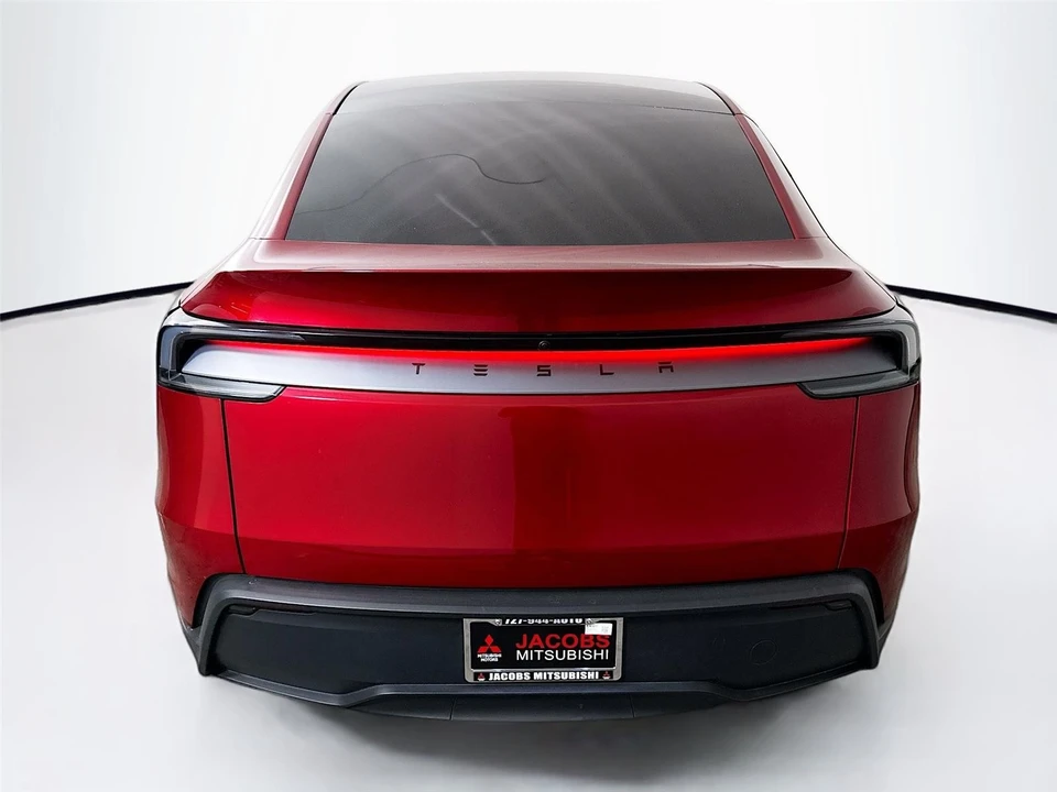 2026 Tesla Model Y - Image 6 of 15