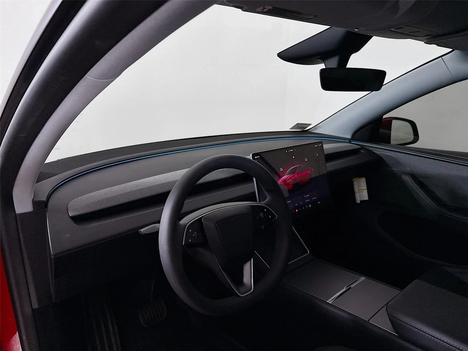 2026 Tesla Model Y - Image 9 of 15