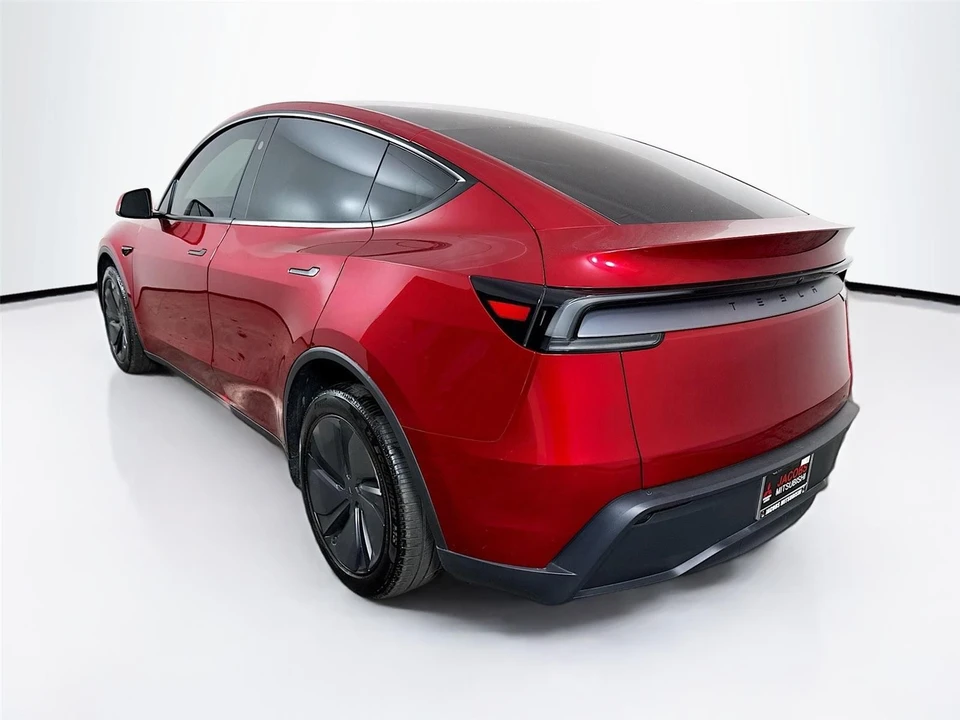 2026 Tesla Model Y - Image 5 of 15