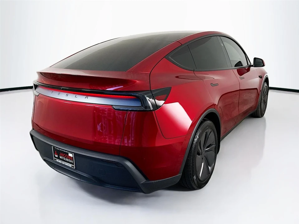 2026 Tesla Model Y - Image 7 of 15