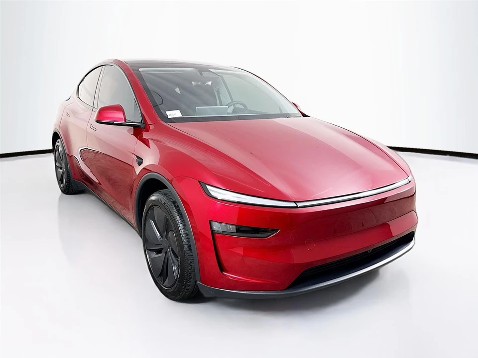 2026 Tesla Model Y - Image 4 of 21