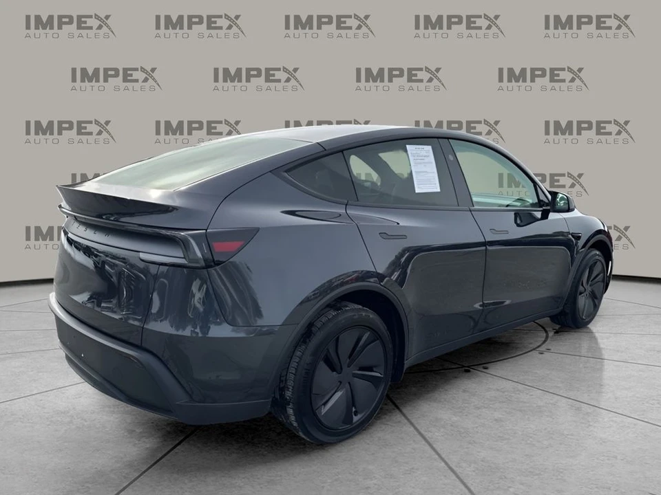 2026 Tesla Model Y - Image 5 of 12