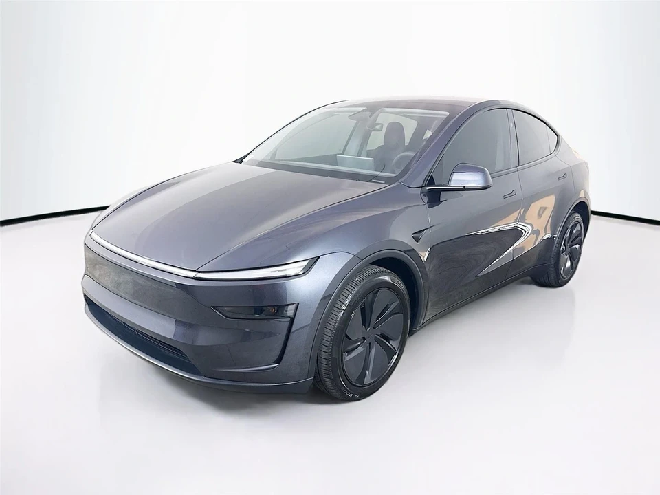 2026 Tesla Model Y - Image 3 of 21