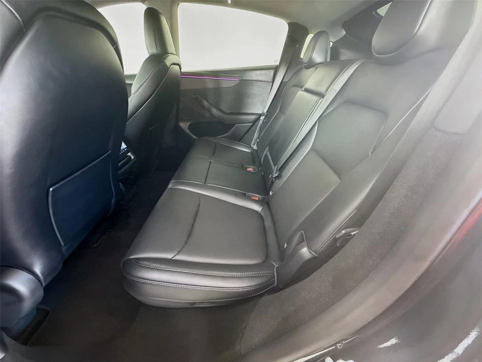 2026 Tesla Model Y - Image 18 of 21