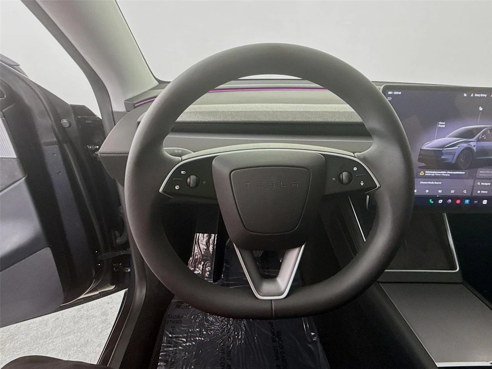 2026 Tesla Model Y - Image 7 of 21