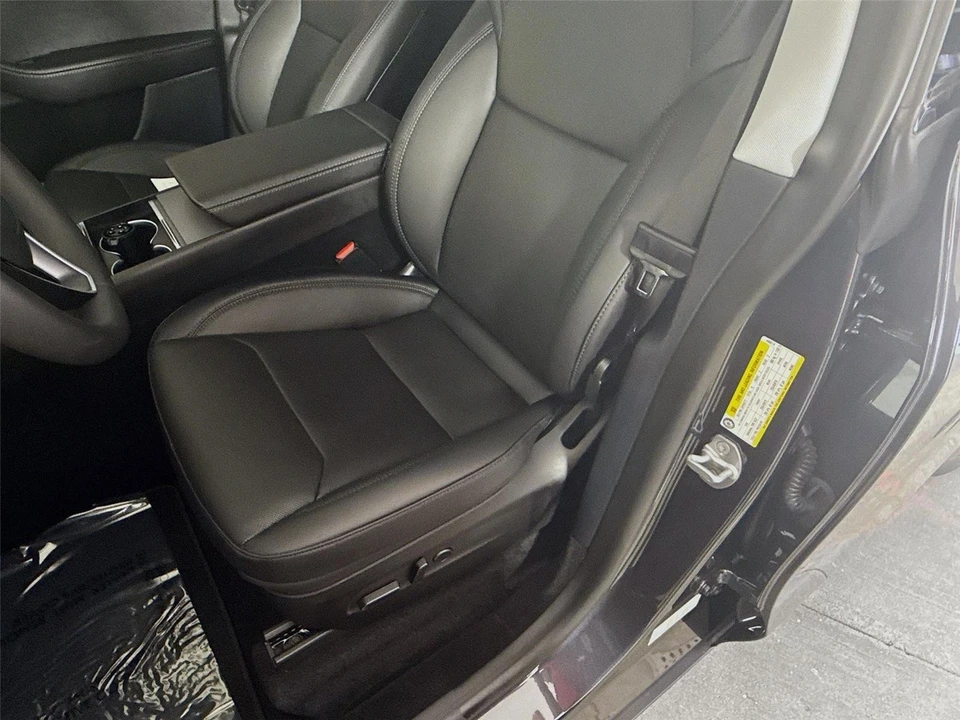 2026 Tesla Model Y - Image 13 of 21