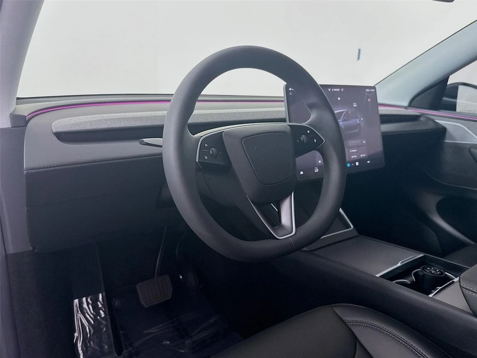 2026 Tesla Model Y - Image 6 of 21