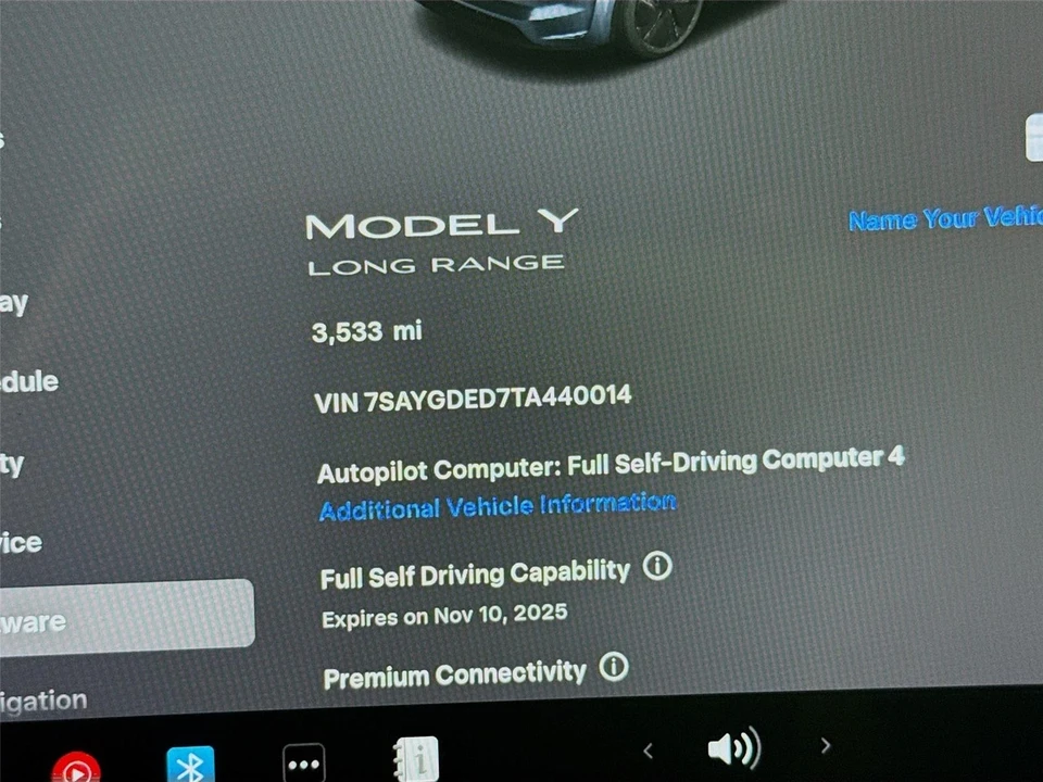 2026 Tesla Model Y - Image 8 of 21