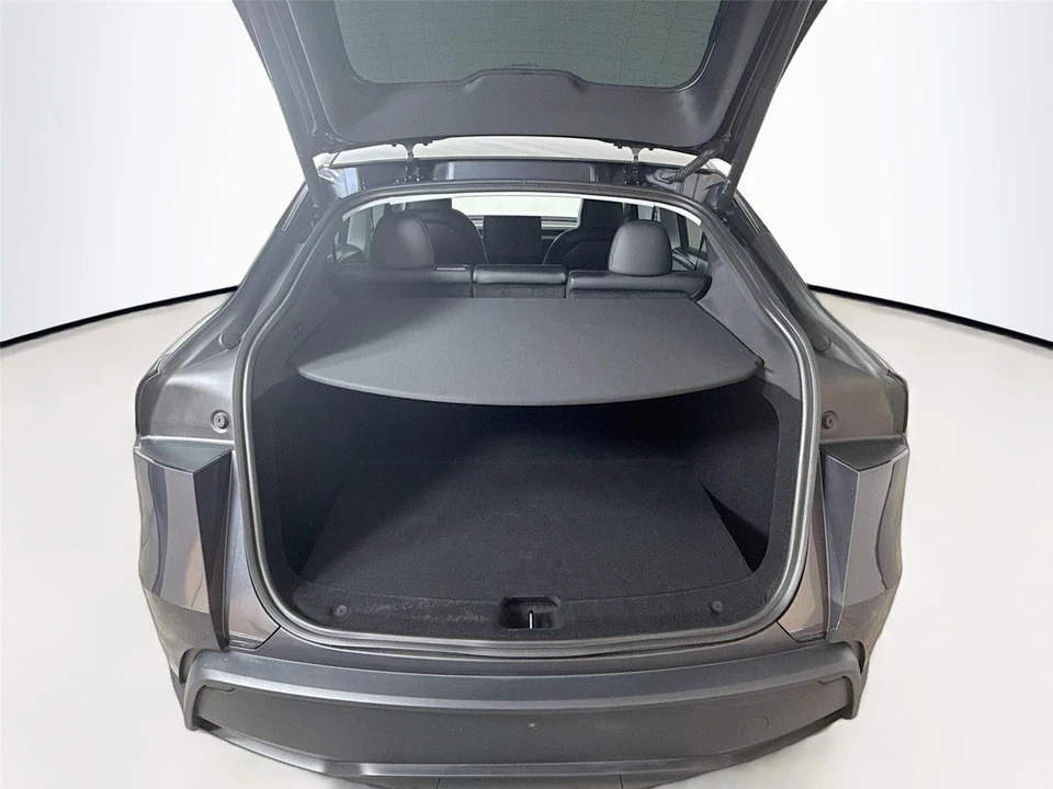 2026 Tesla Model Y - Image 21 of 21