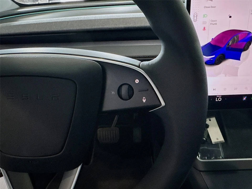 2026 Tesla Model Y - Image 6 of 21