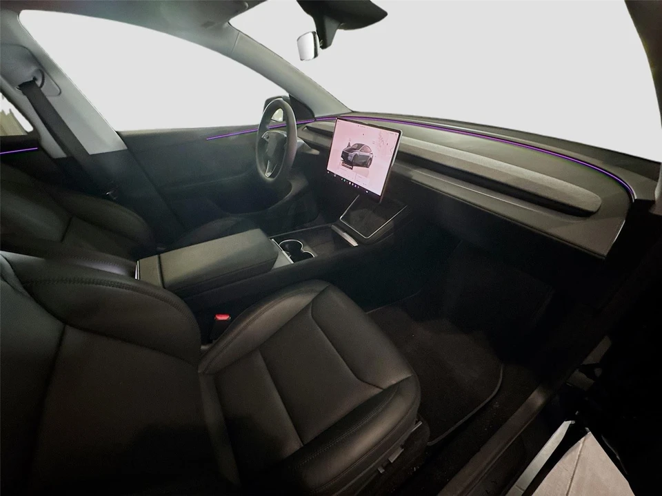 2026 Tesla Model Y - Image 14 of 14