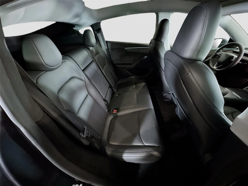 2026 Tesla Model Y - Image 20 of 21