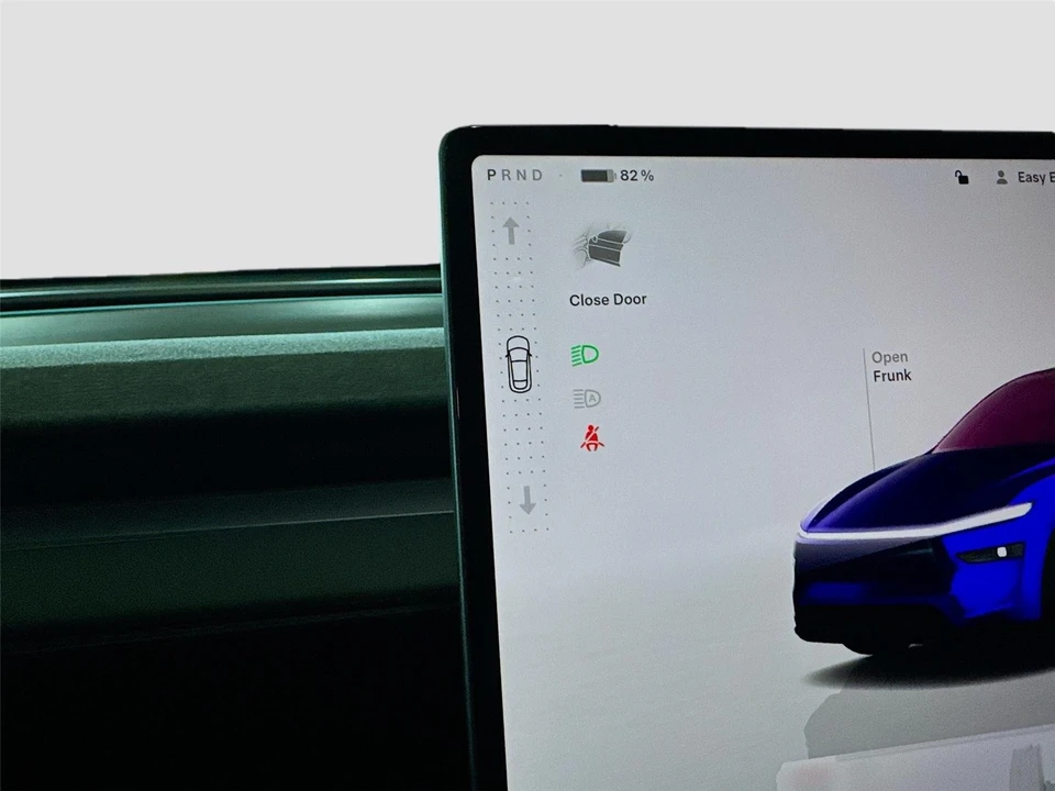 2026 Tesla Model Y - Image 13 of 21