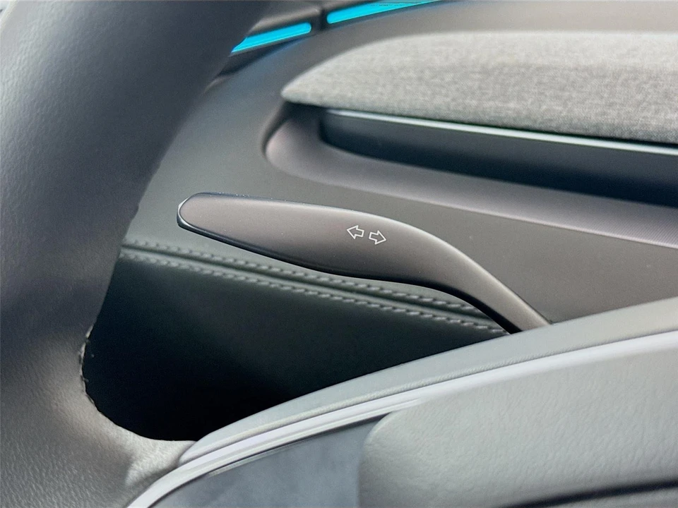 2026 Tesla Model Y - Image 6 of 21