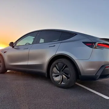 2026 Tesla Model Y Premium RWD