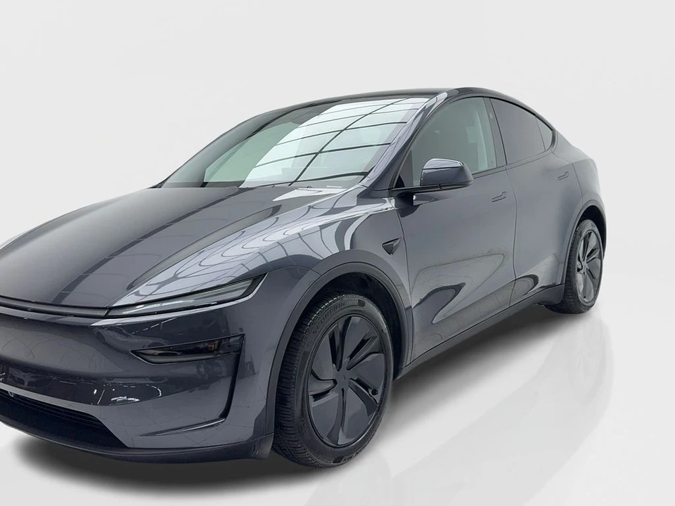 2026 Tesla Model Y - Image 3 of 12