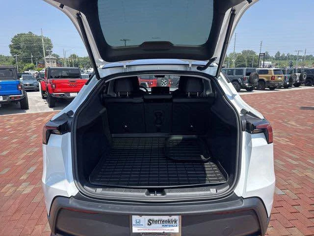 2026 Tesla Model Y - Image 9 of 20