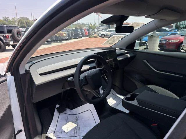 2026 Tesla Model Y - Image 3 of 20