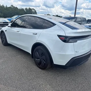 2026 Tesla Model Y Standard Range Sport Utility 4D