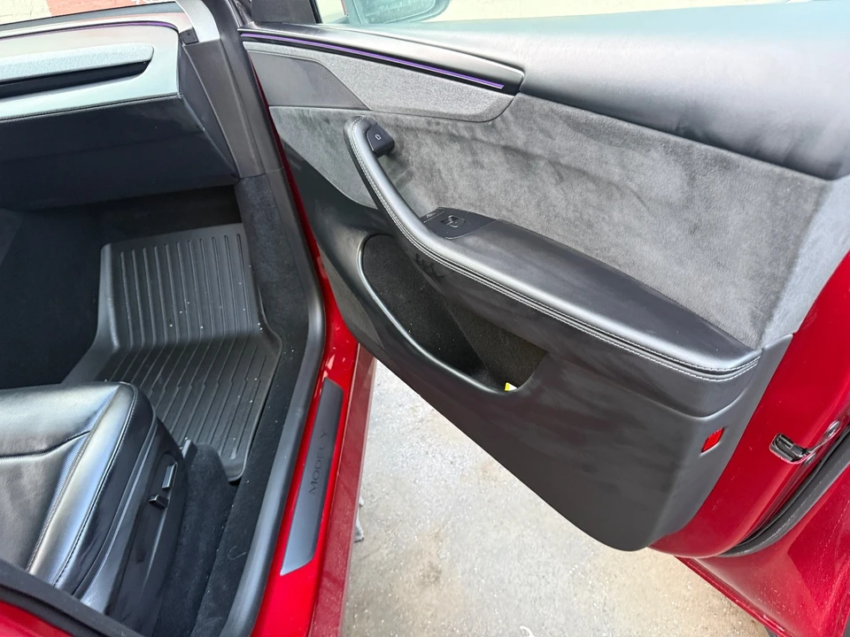 2026 Tesla Model Y - Image 12 of 18