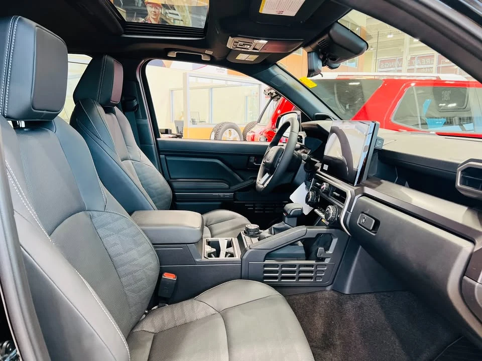 2026 Toyota 4Runner 6th Gen - Image 7 of 9