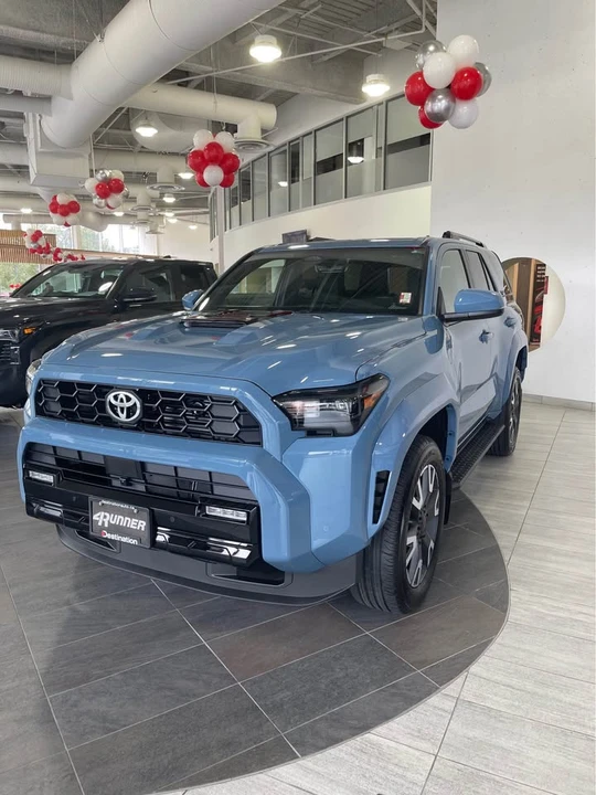 2026 Toyota 4Runner 6th Gen - Image 2 of 9