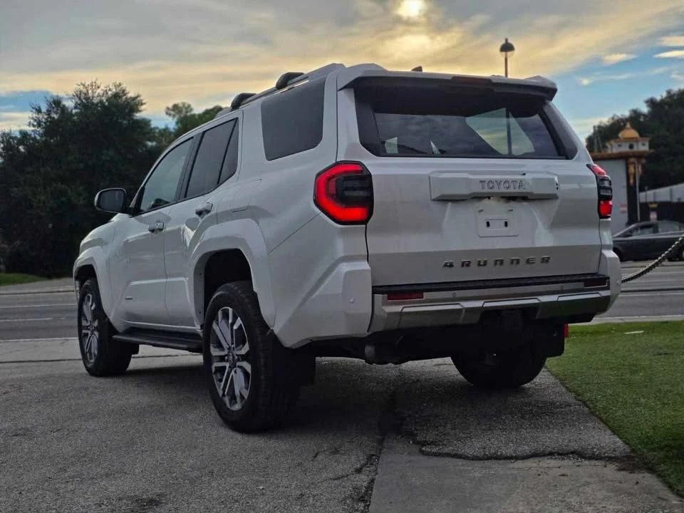 2026 Toyota 4Runner 6th Gen - Image 5 of 10