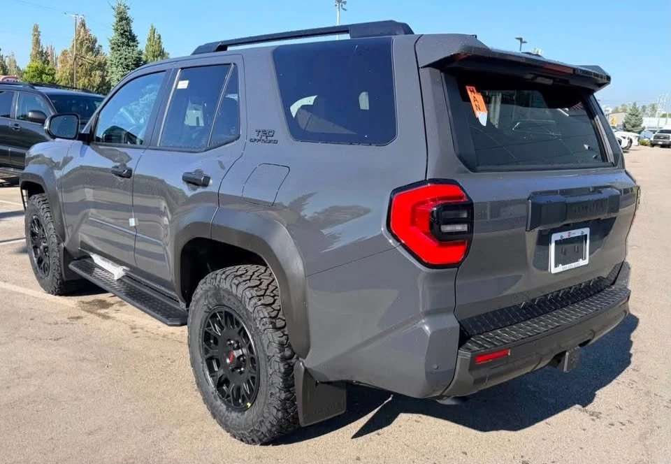 2026 Toyota 4Runner 6th Gen - Image 4 of 5