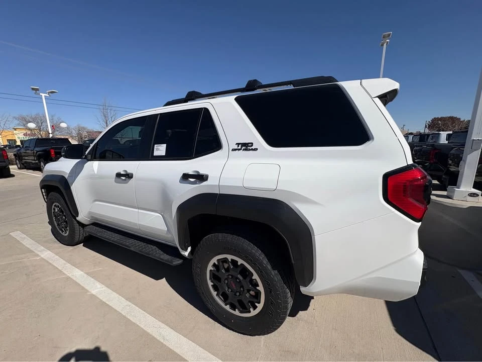 2026 Toyota 4Runner 6th Gen - Image 2 of 9