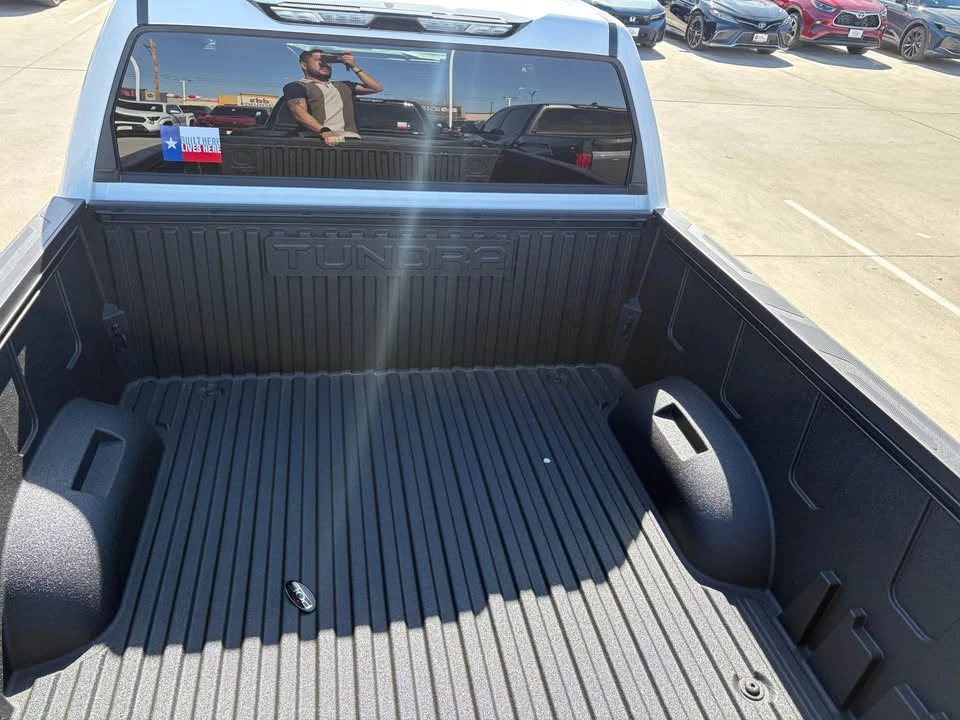 2026 Toyota 4Runner 6th Gen - Image 8 of 9