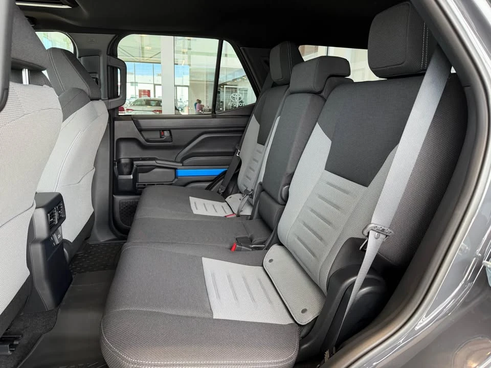 2026 Toyota 4Runner 6th Gen - Image 6 of 6